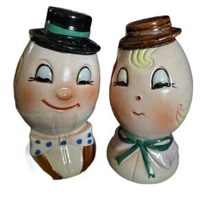 Charming Vintage-Style Salt and Pepper Shakers Anthropomorphic eggs